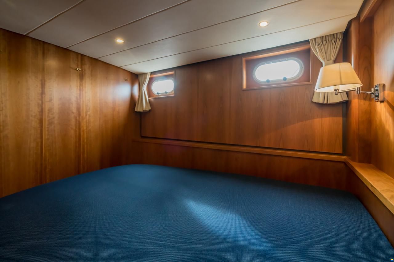 Linssen Grand Sturdy 40.9 AC