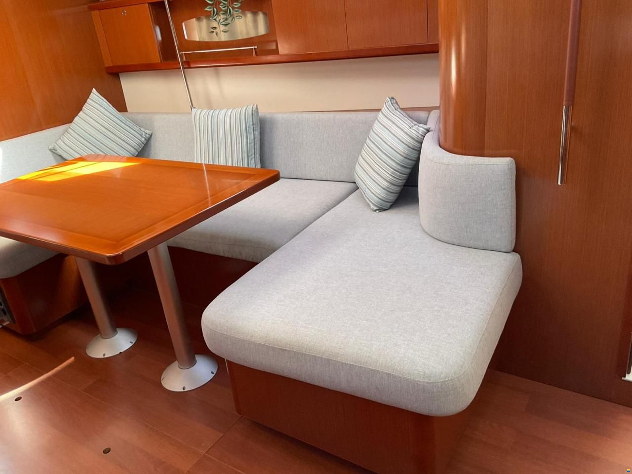 Beneteau Oceanis 40 owner version
