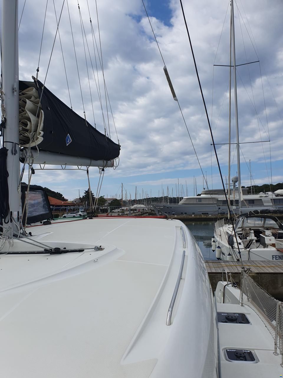Lagoon 40
