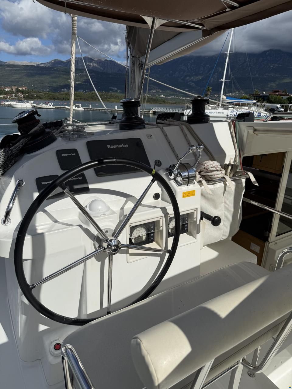 Lagoon 400