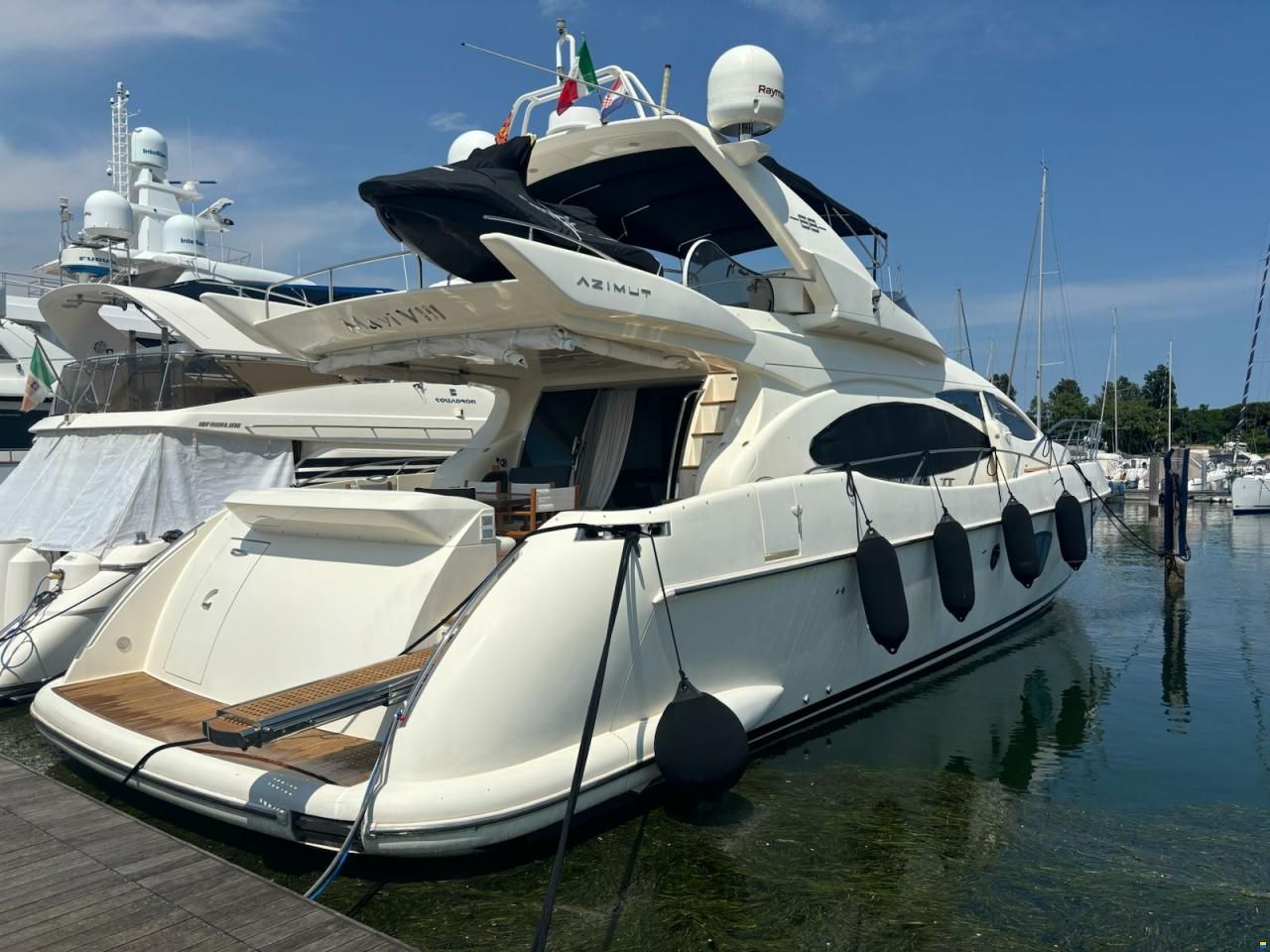 Azimut AZ 68 Fly