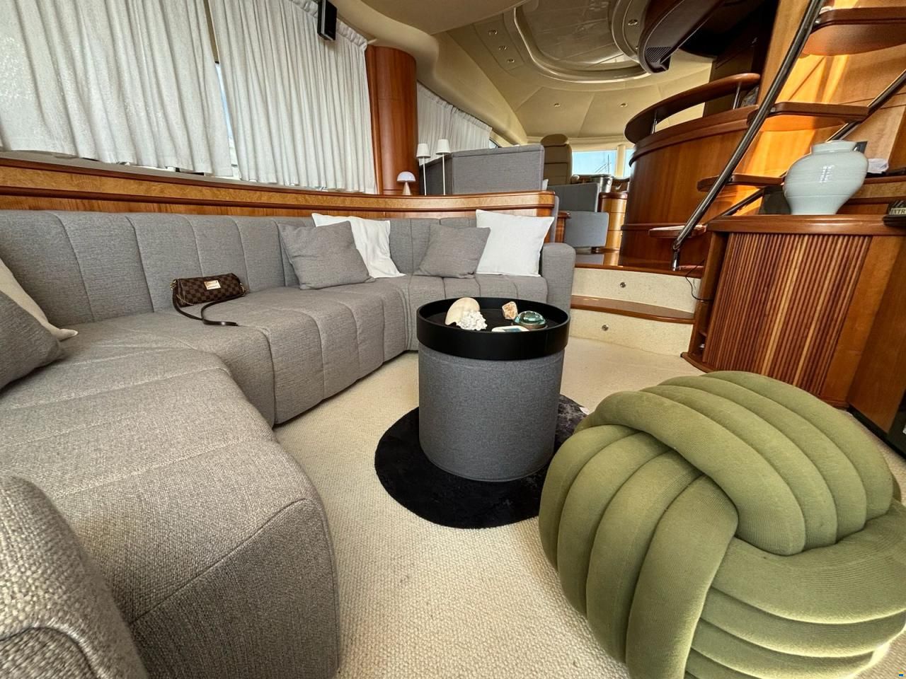 Azimut AZ 68 Fly