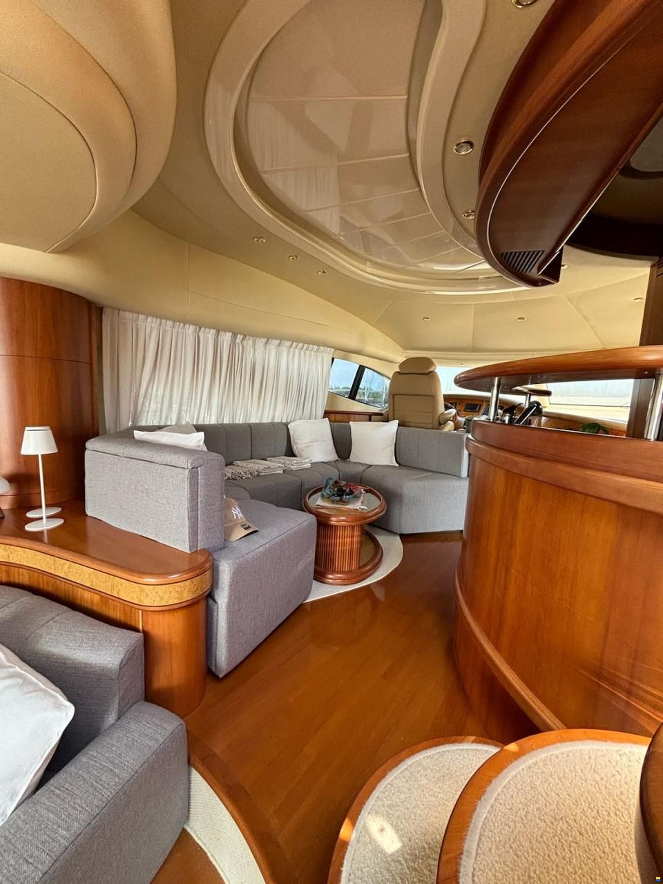 Azimut AZ 68 Fly