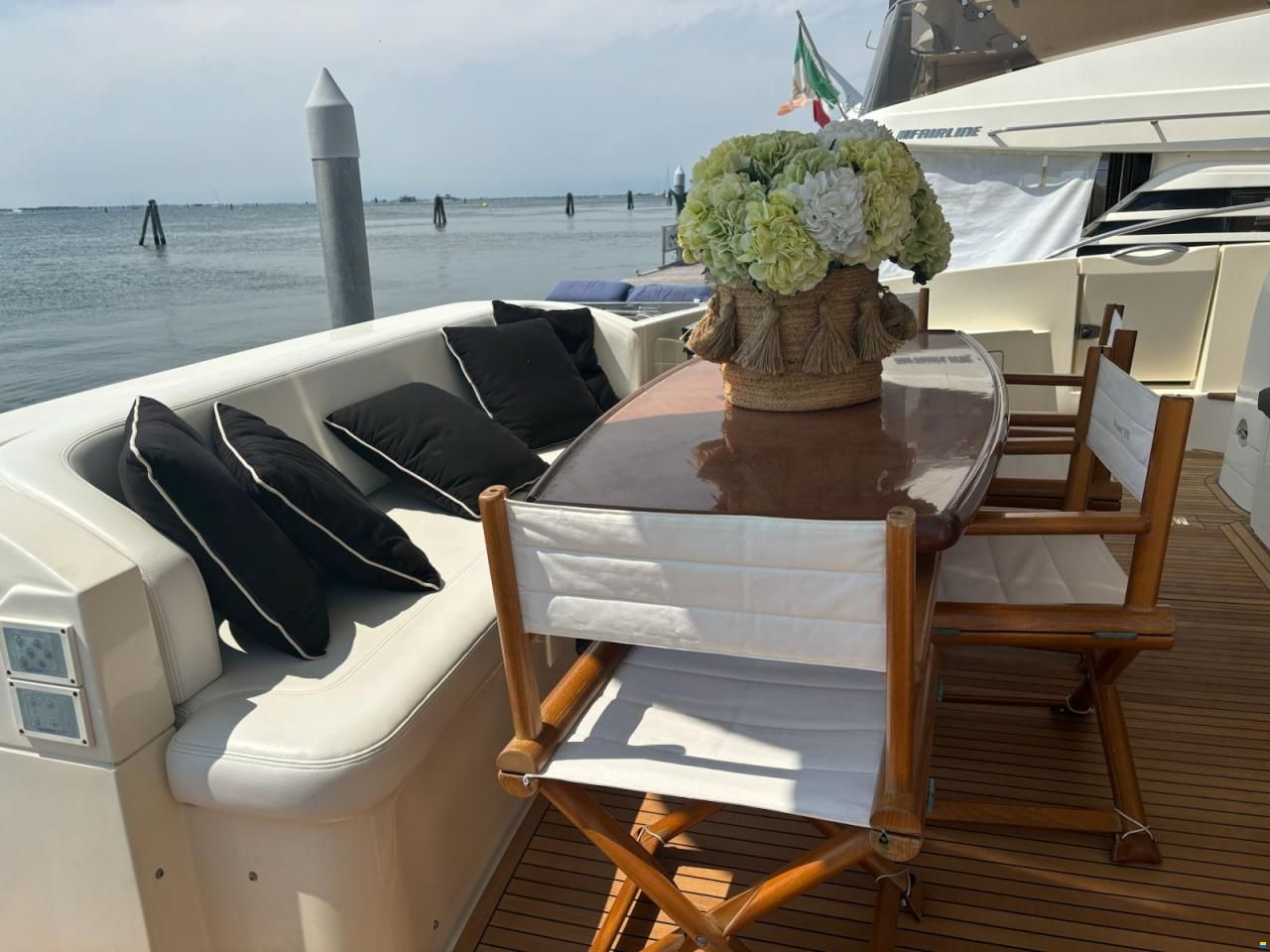 Azimut AZ 68 Fly