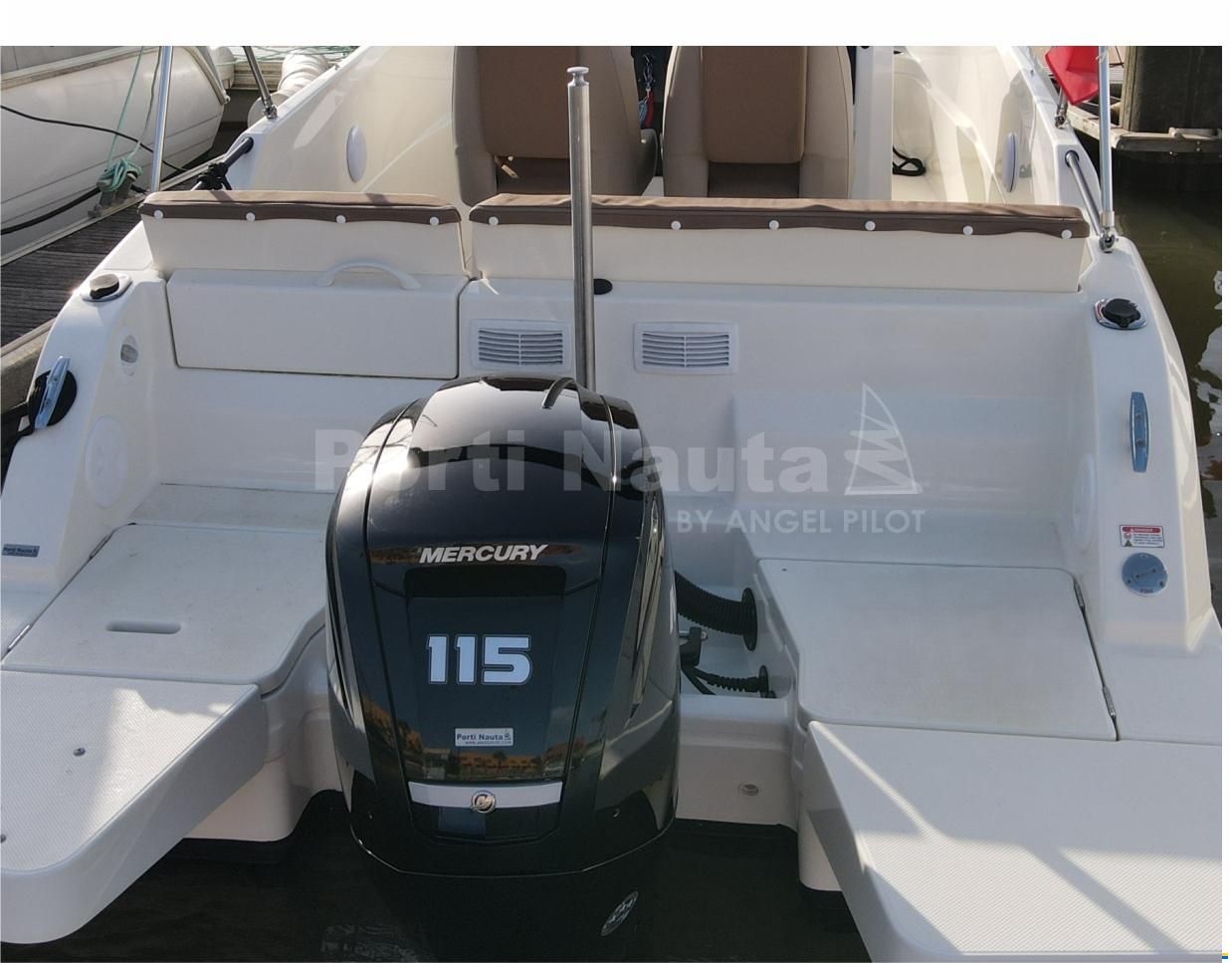 Quicksilver Activ 605 Open