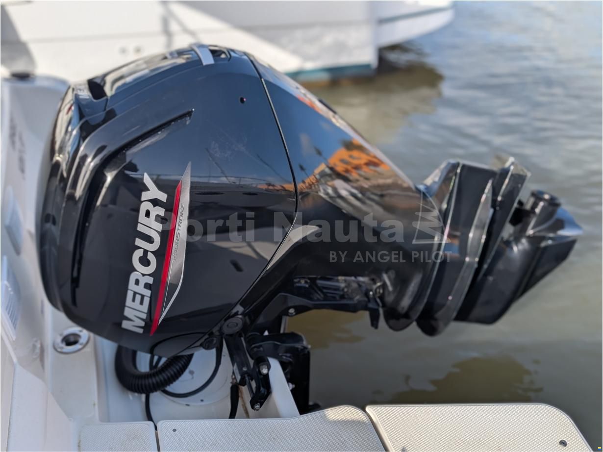 Quicksilver Activ 605 Open