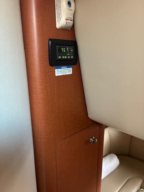 Chaparral 310 Signature