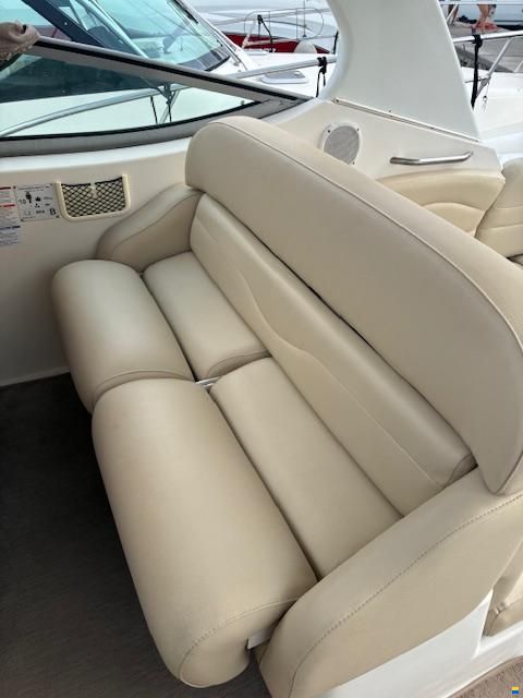 Chaparral 310 Signature