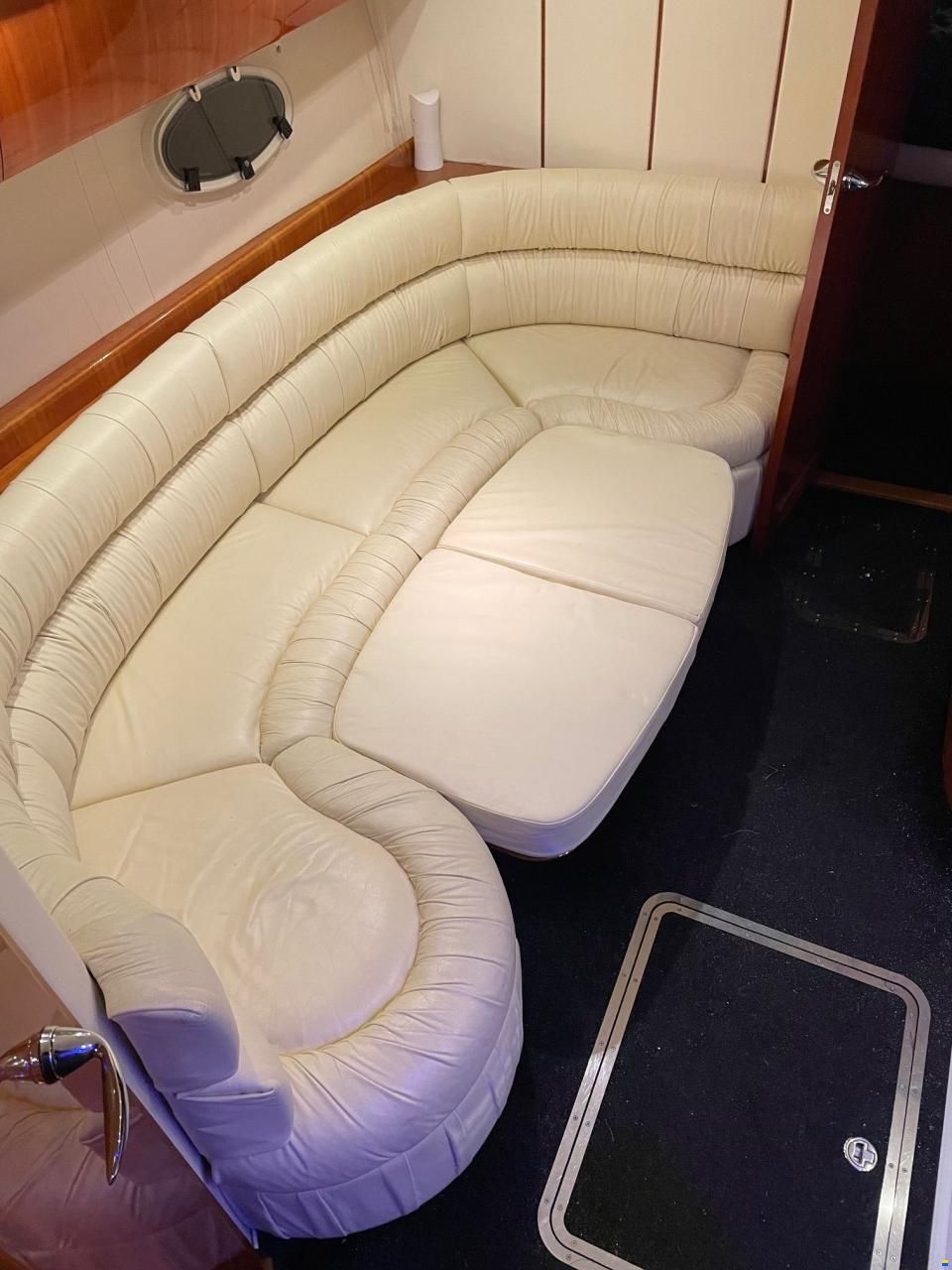 Princess V42