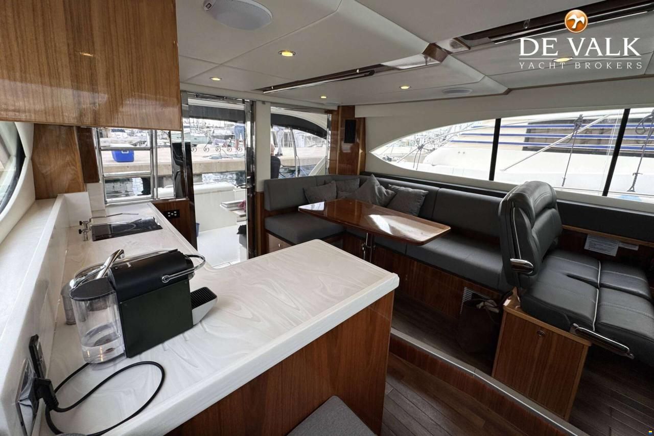 Riviera 39 Open Flybridge