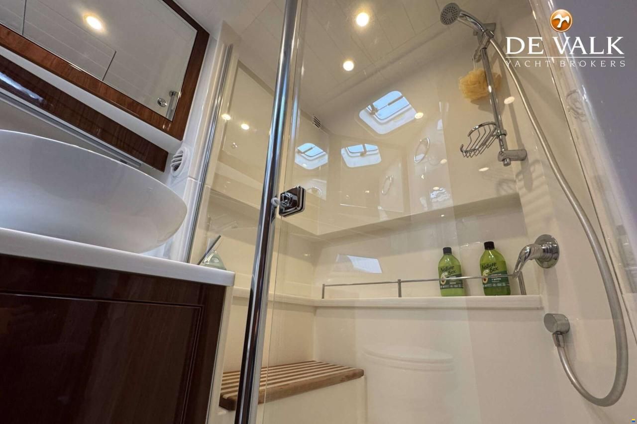 Riviera 39 Open Flybridge