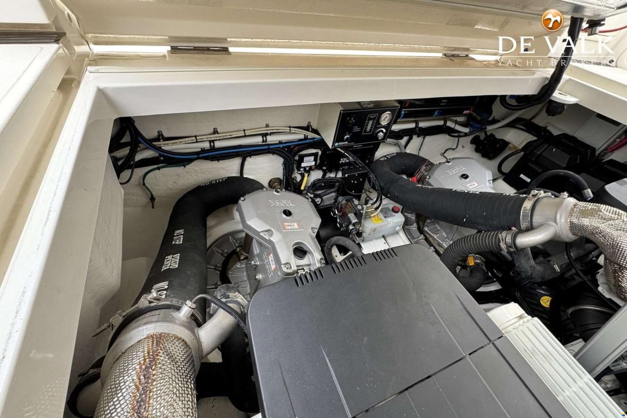 Riviera 39 Open Flybridge