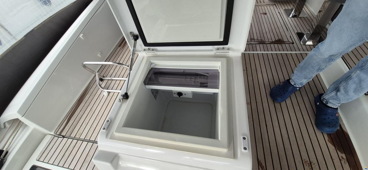 Jeanneau 64 Yacht