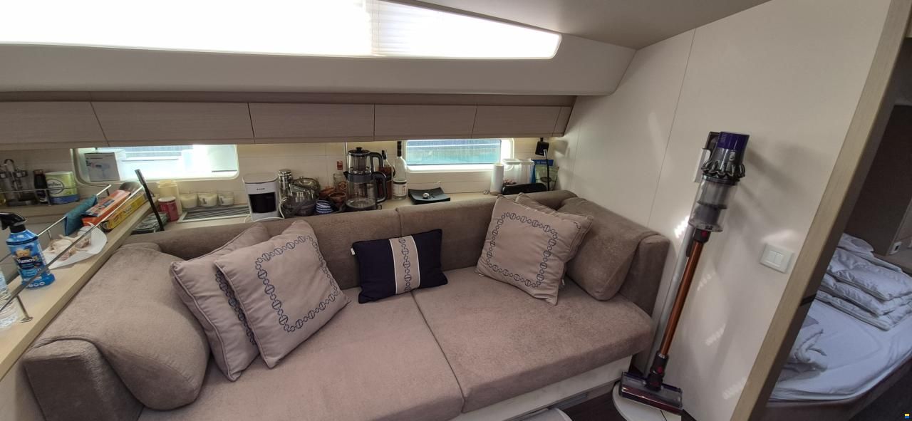 Jeanneau 64 Yacht