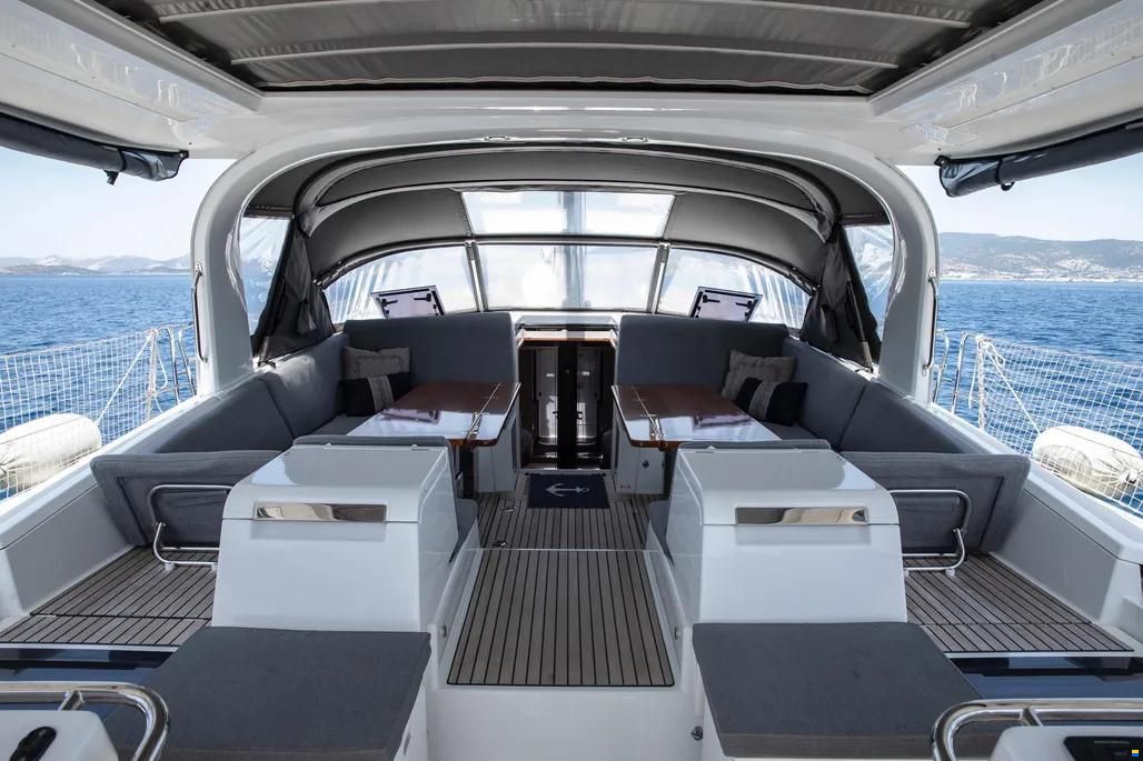Jeanneau 64 Yacht
