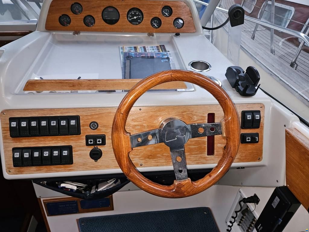 Nimbus 310 COUP&Egrave;