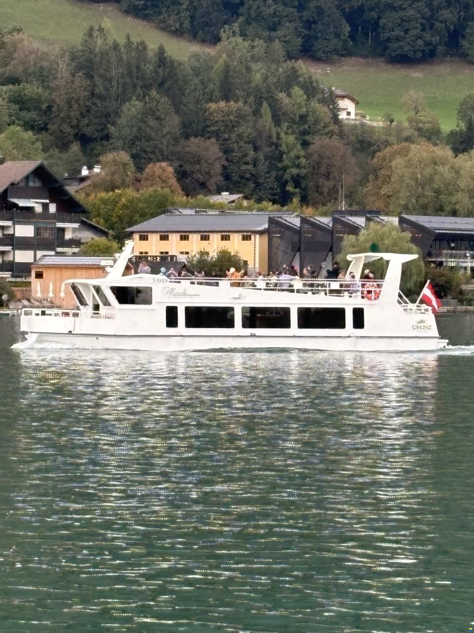 Fahrgastschiff