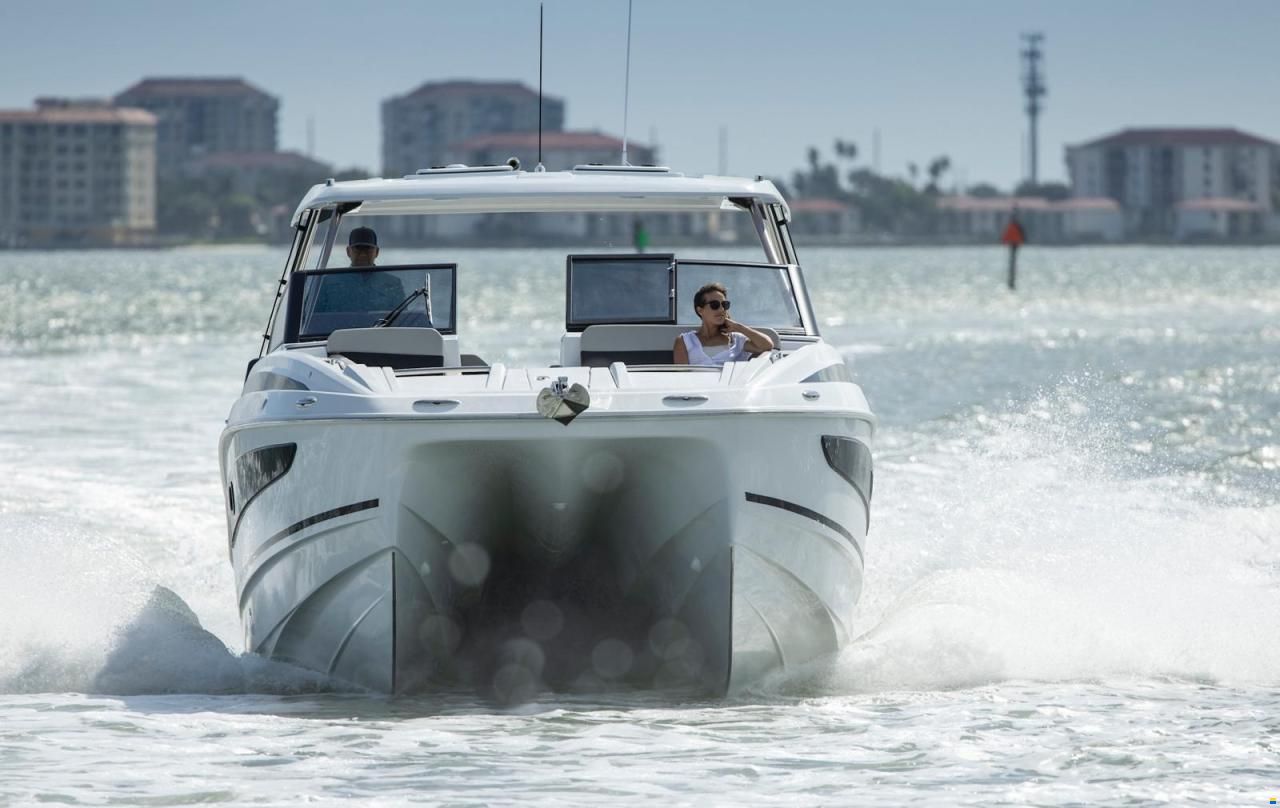 Aquila Catamarans 32 SPORT