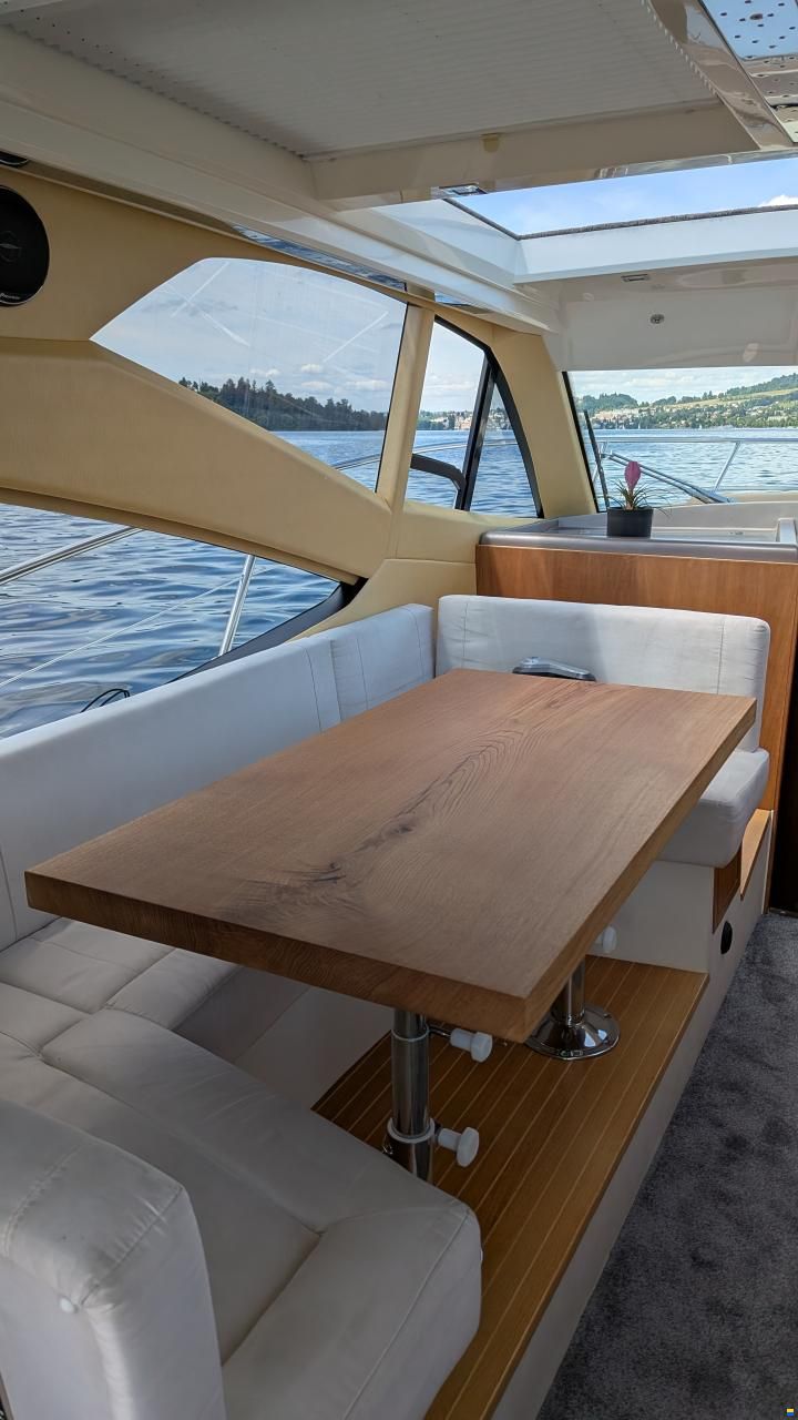 Galeon 350 HTC