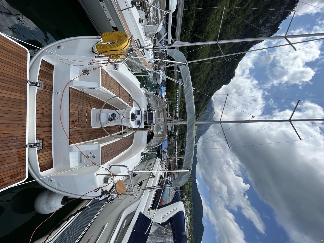 Bavaria Cruiser 32