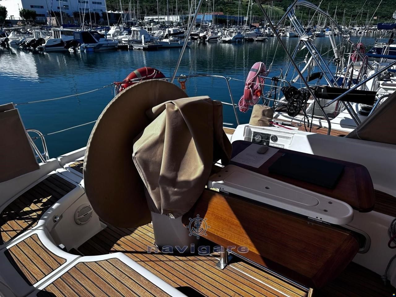 Benetau Oceanis 423
