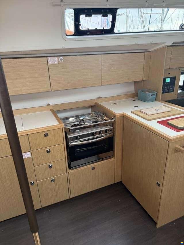 Bavaria C42