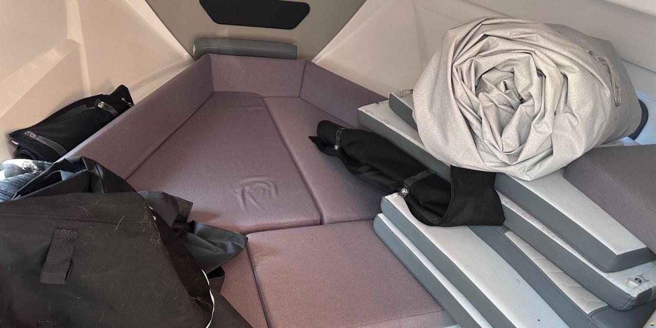Karnic CS700 S Cabin Cruiser