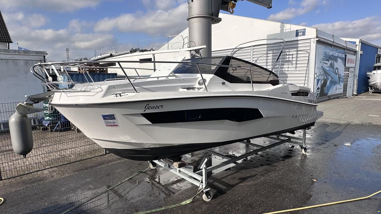 Karnic CS700 S Cabin Cruiser