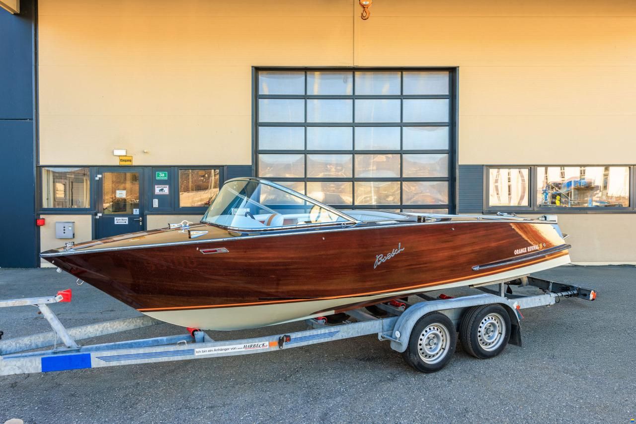 Boesch 560 Sundeck