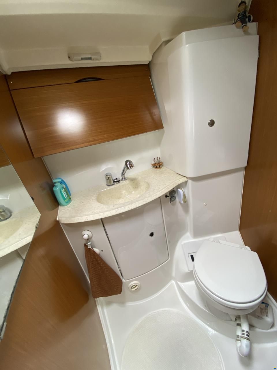 Jeanneau Sun Odyssey 42 DS