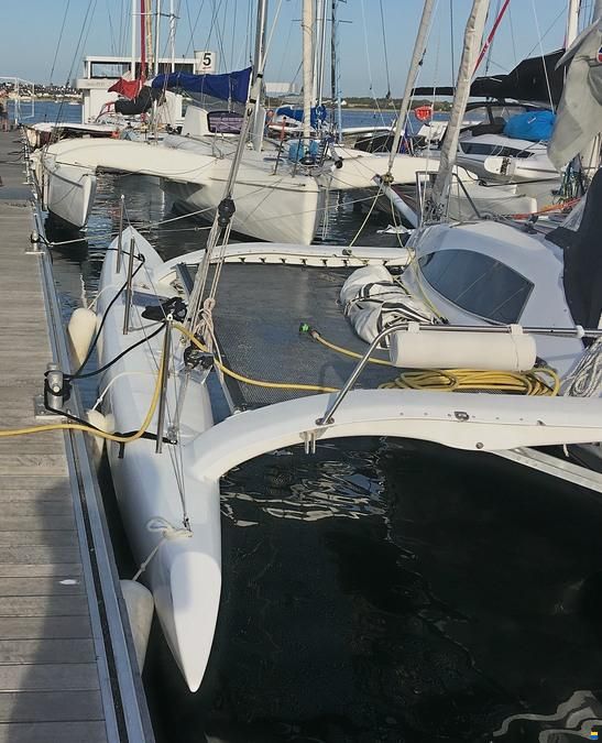 Farrier F32-RX folding trimaran