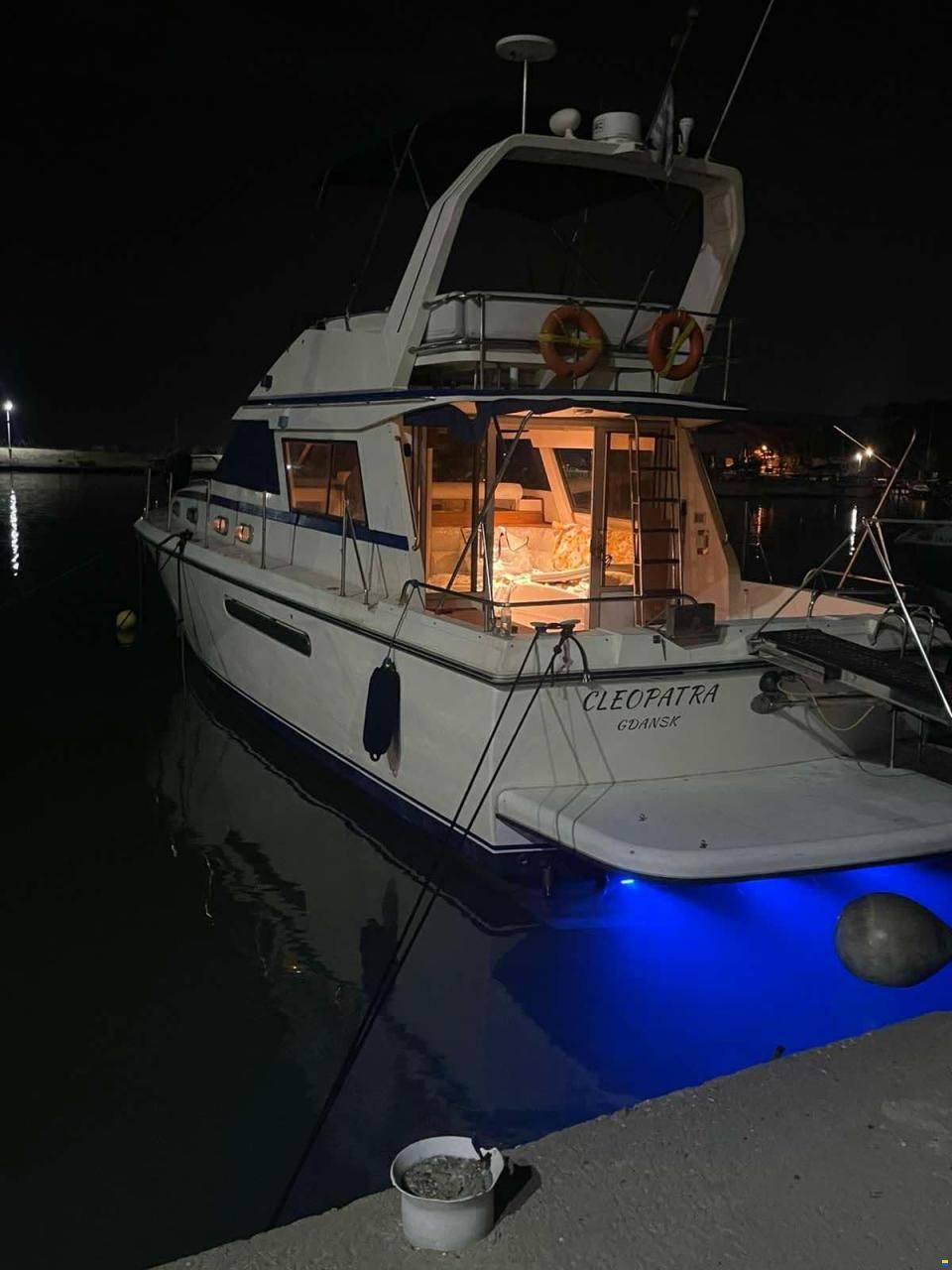 PRINCESS 385 FLY