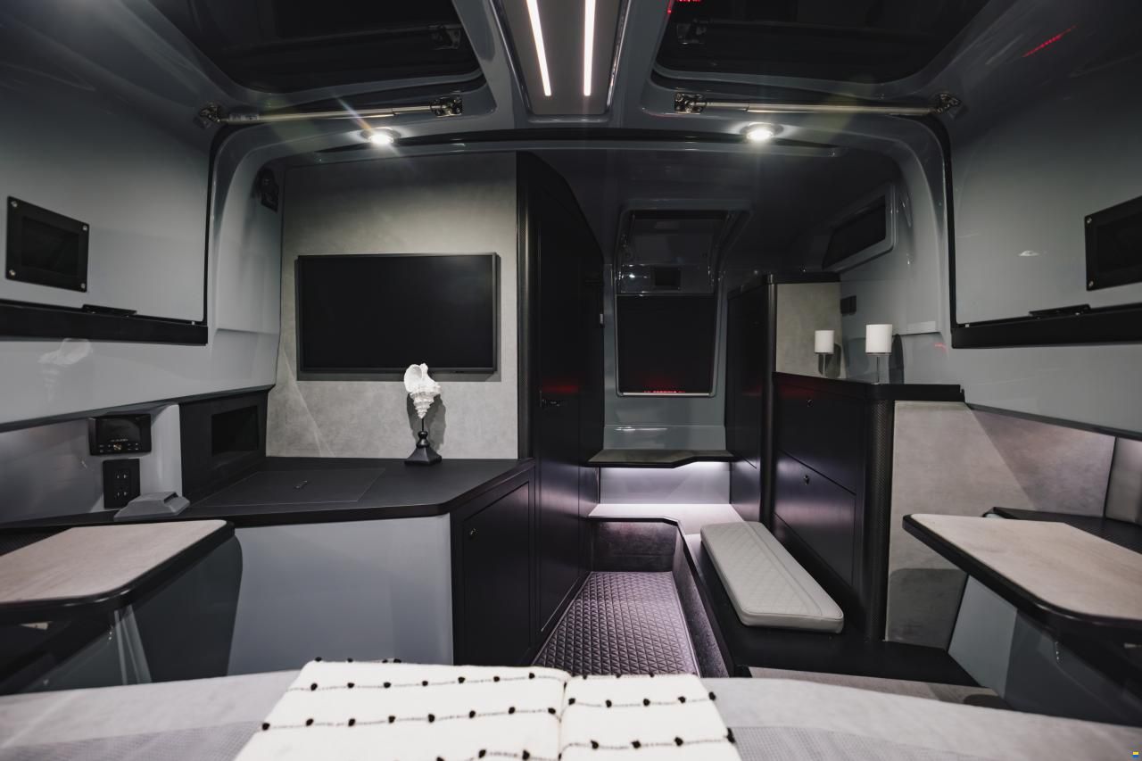 Brabus Shadow 1500 Cross Cabin