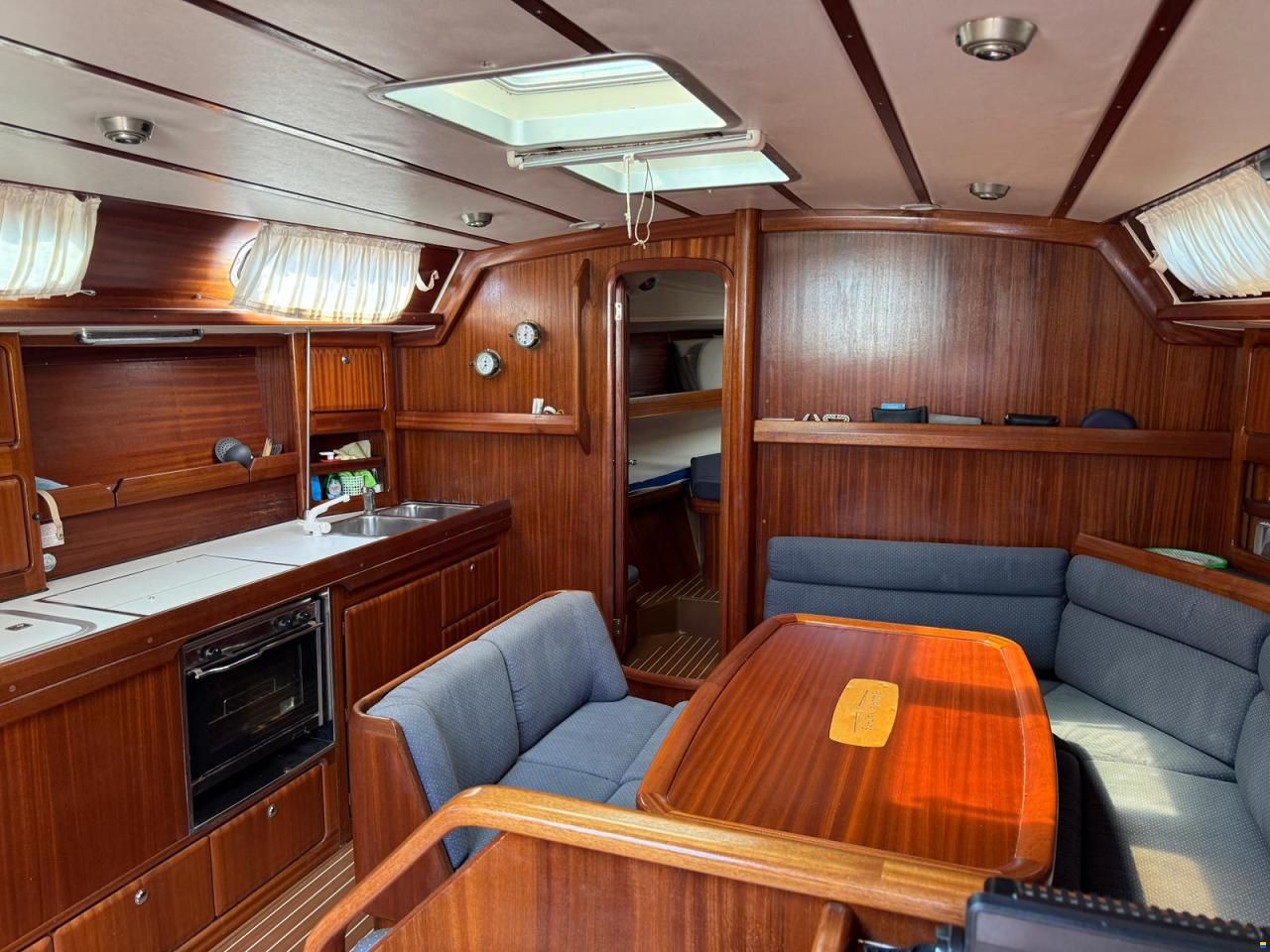 Bavaria 42 Cruiser
