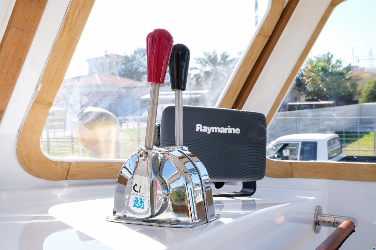 CYB Motor Yacht