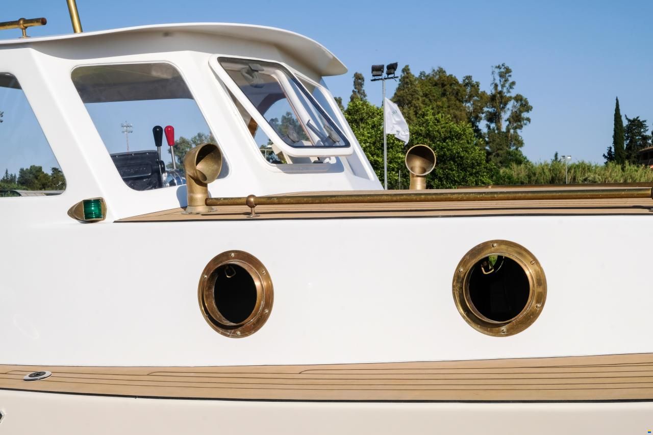 CYB Motor Yacht