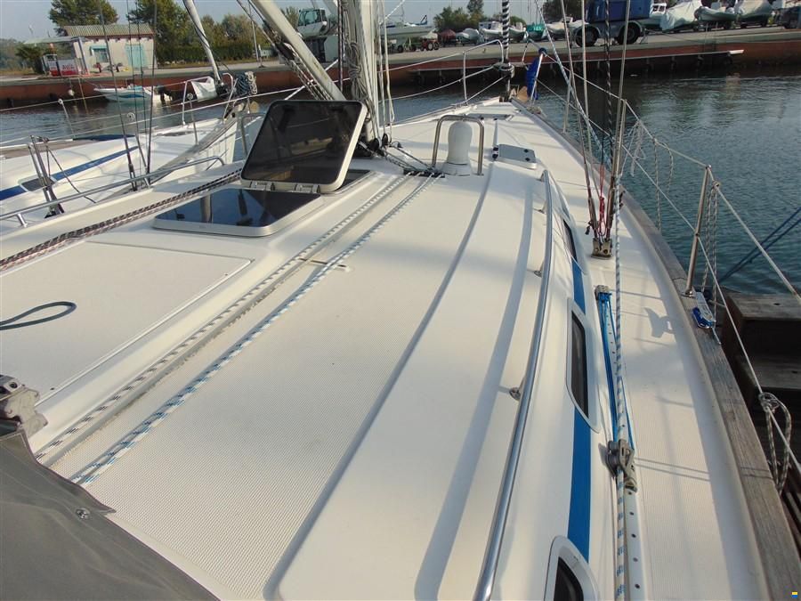 Bavaria 42