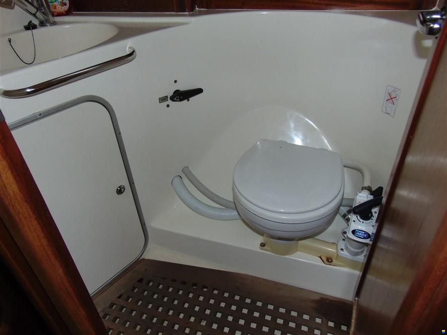 Bavaria 42