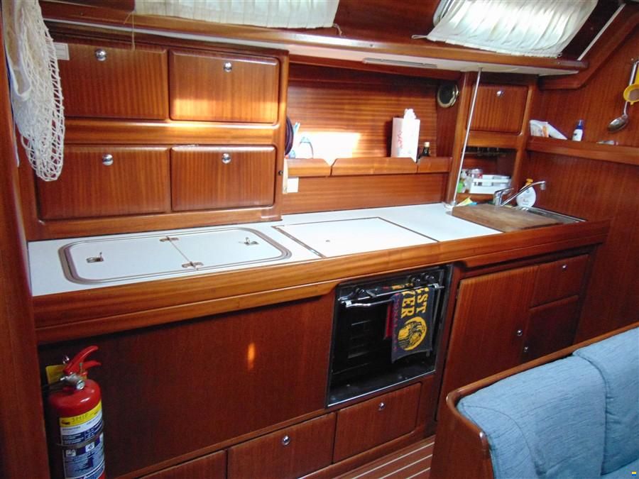 Bavaria 42