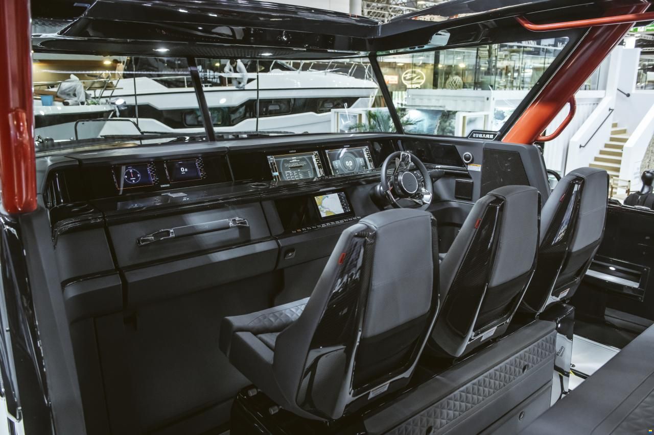 Brabus Shadow 1200 Cross-Top