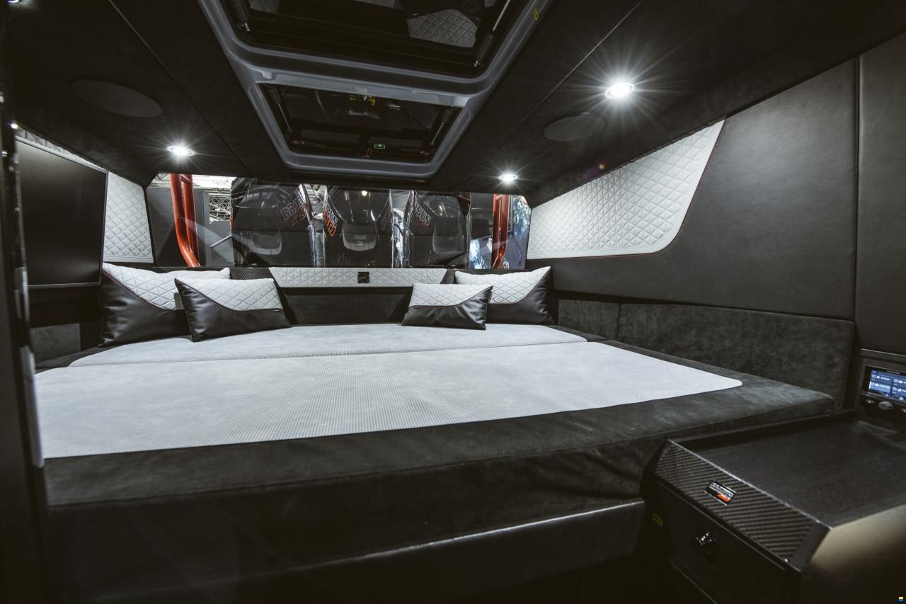 Brabus Shadow 1200 Cross-Top