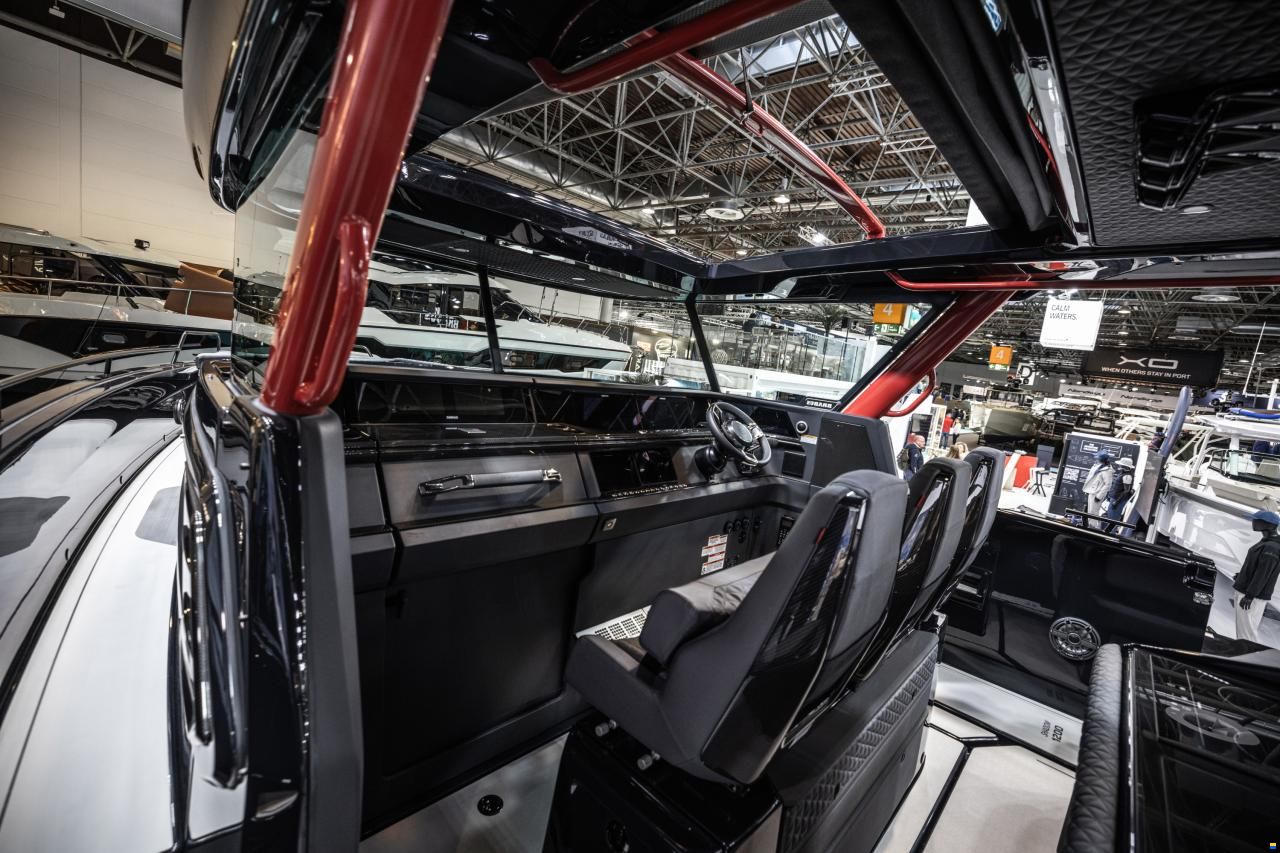 Brabus Shadow 1200 Cross-Top