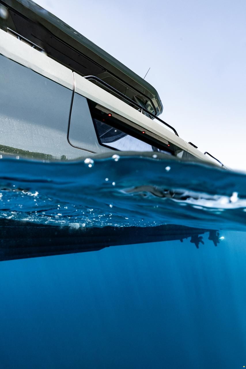 Brabus Shadow 1500 Cross Top