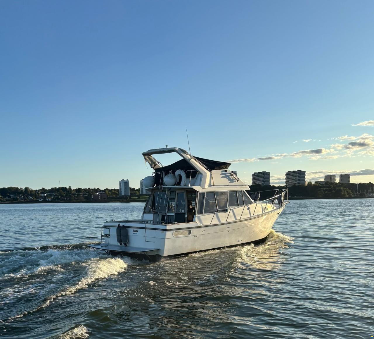 Bayliner 3288 Fly