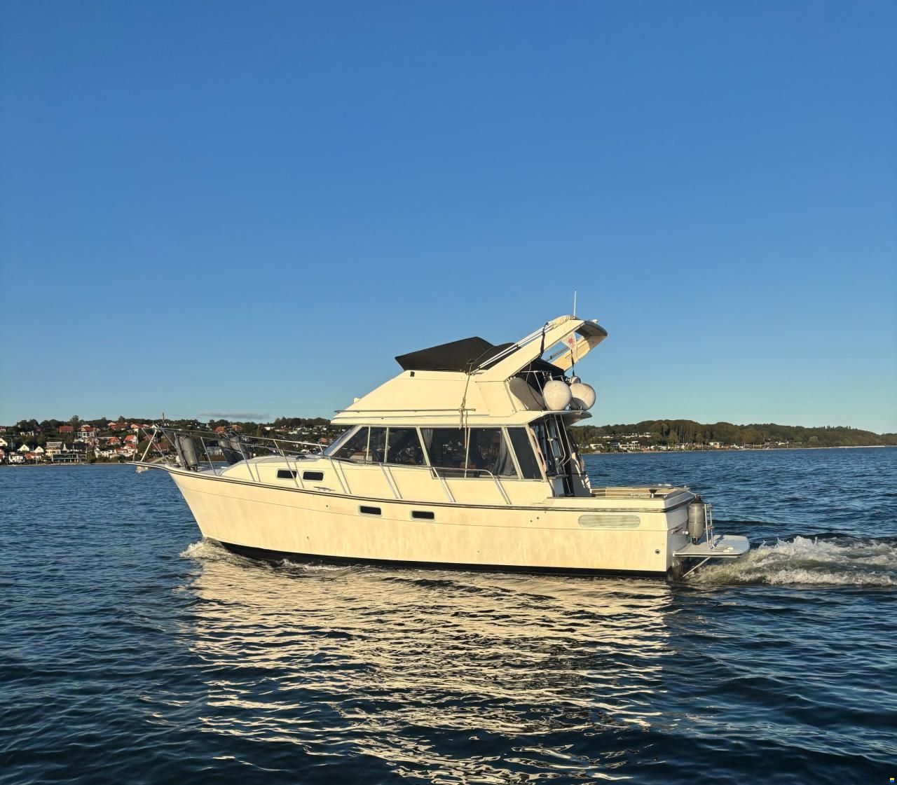 Bayliner 3288 Fly