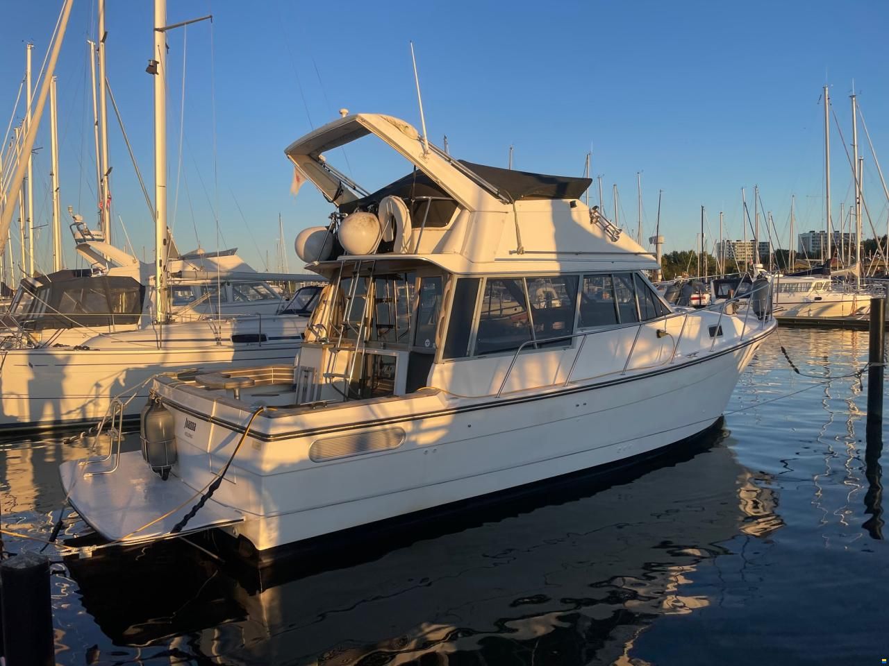 Bayliner 3288 Fly