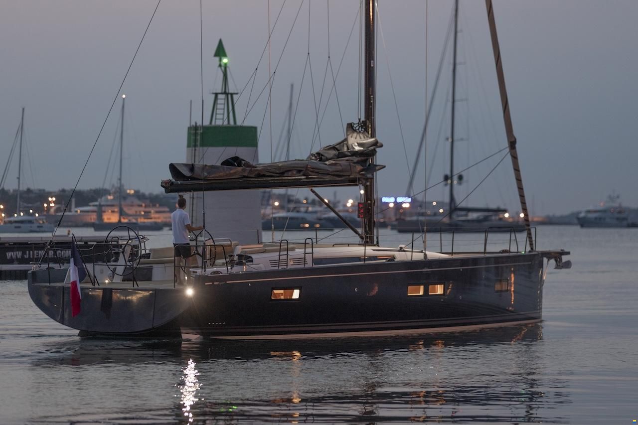 Beneteau FIRST 53