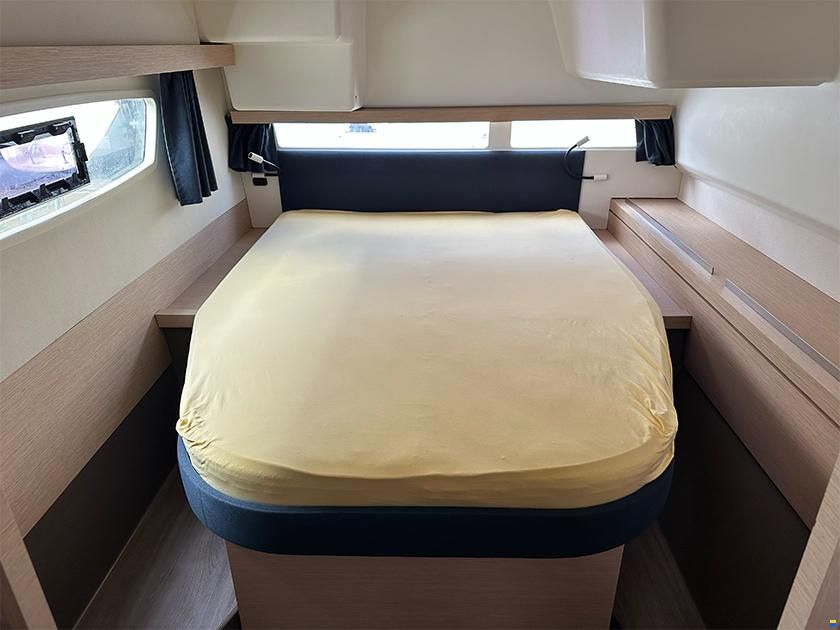 Fountaine Pajot Lucia 40