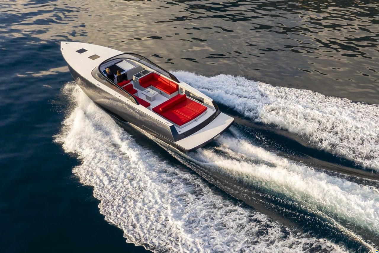 VanDutch 48