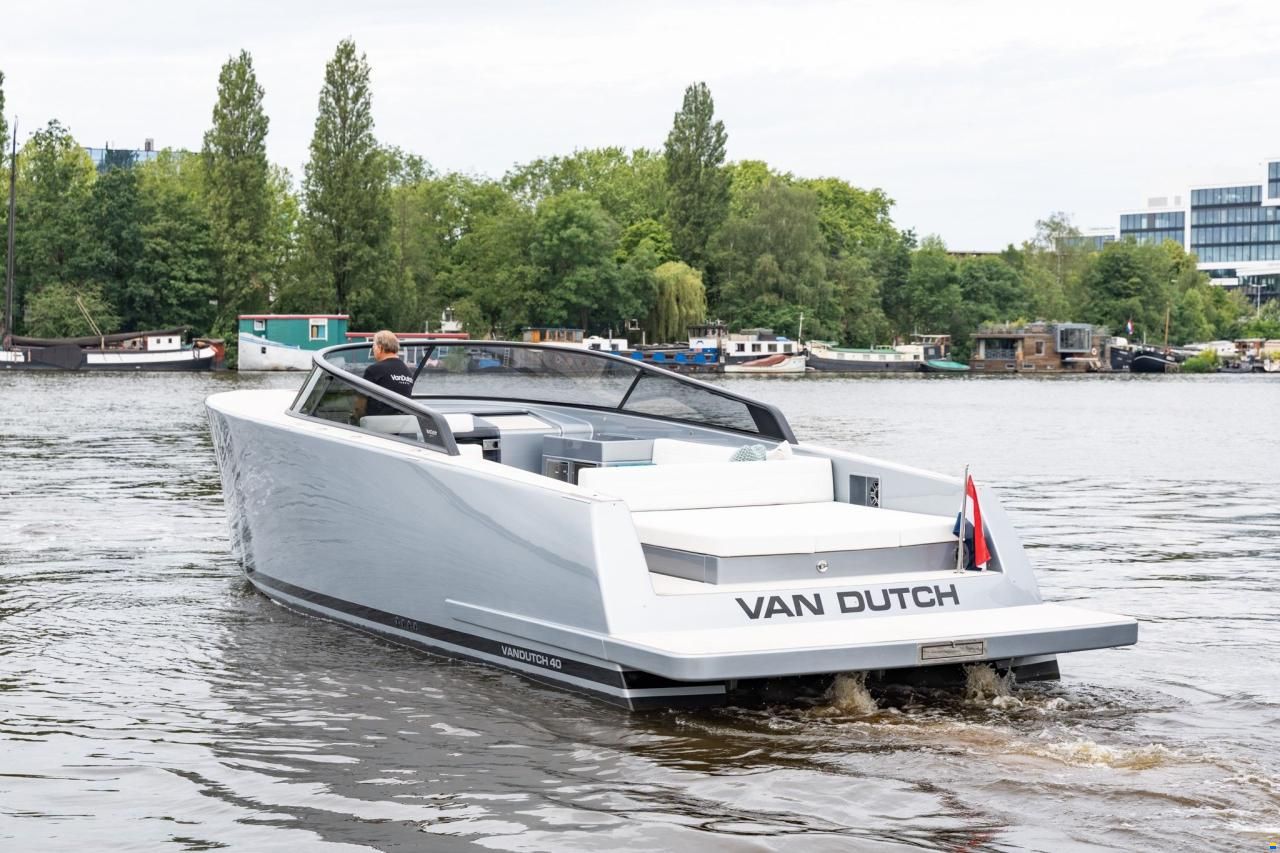 VanDutch 40